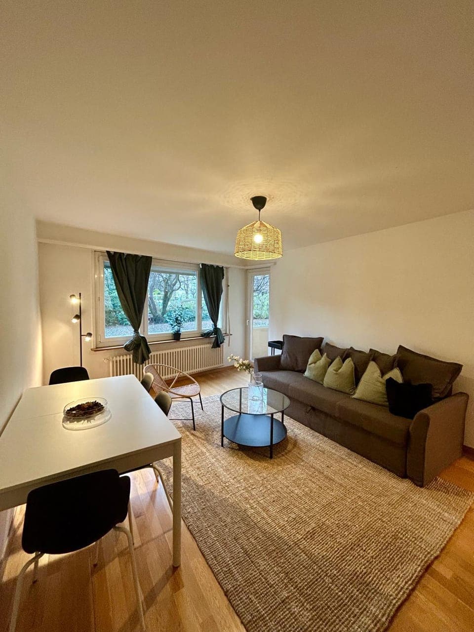 Living room, Seating area