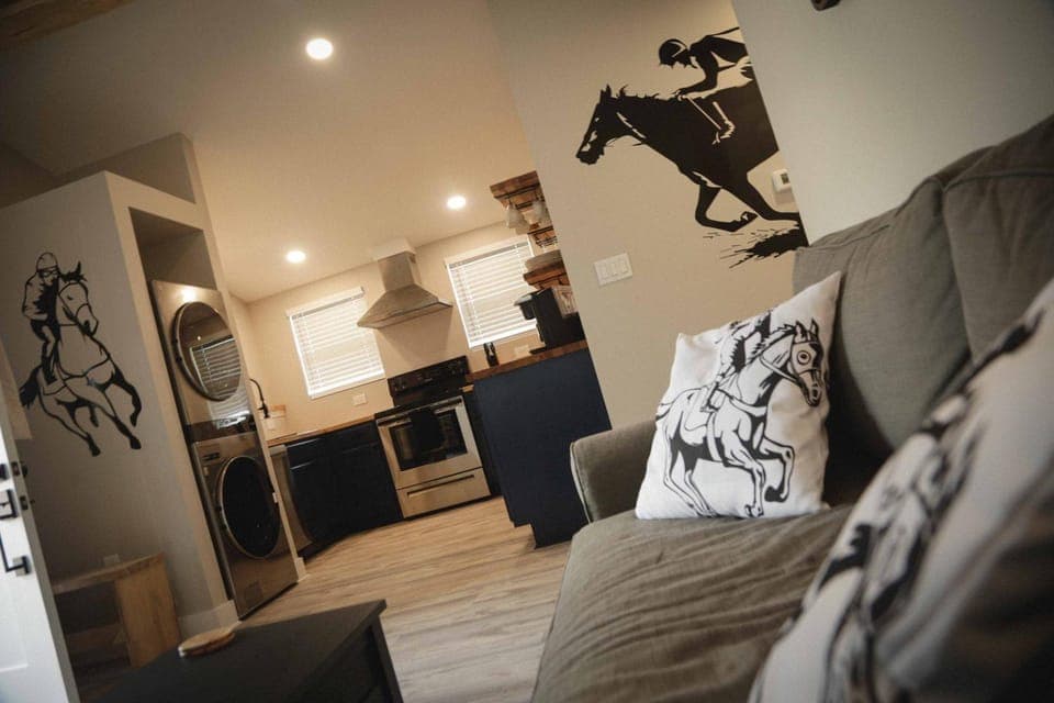 Kitchen or kitchenette, Living room, Seating area