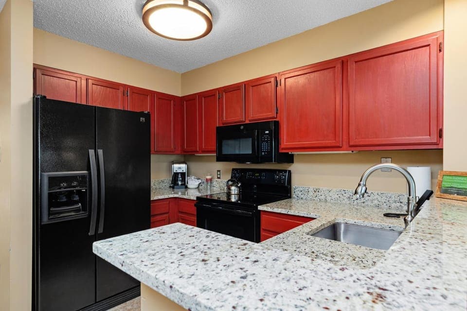 Dobie 36 with Wintergreen Advantage House in Massies Mill