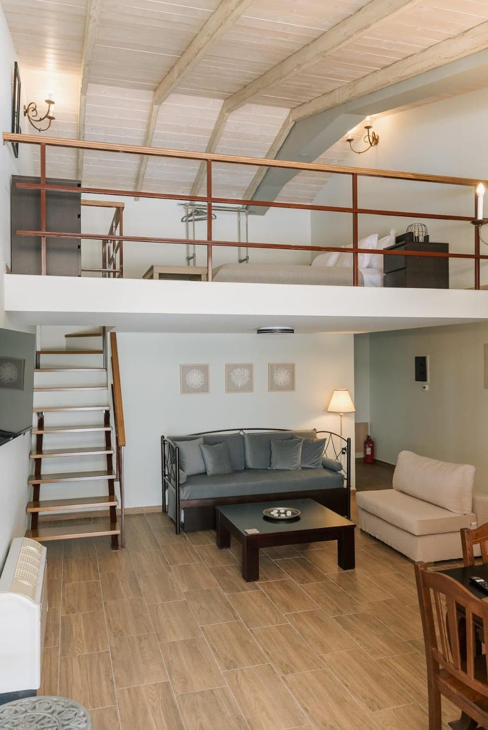 Seating area, Bedroom