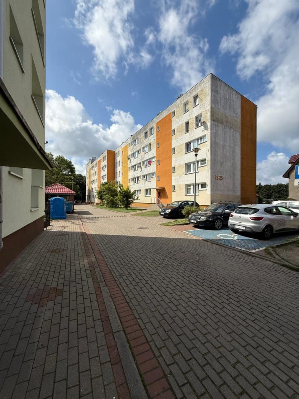 Property building, Street view