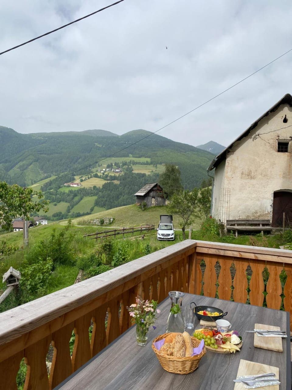 Day, View (from property/room), Balcony/Terrace, Dining area, Mountain view