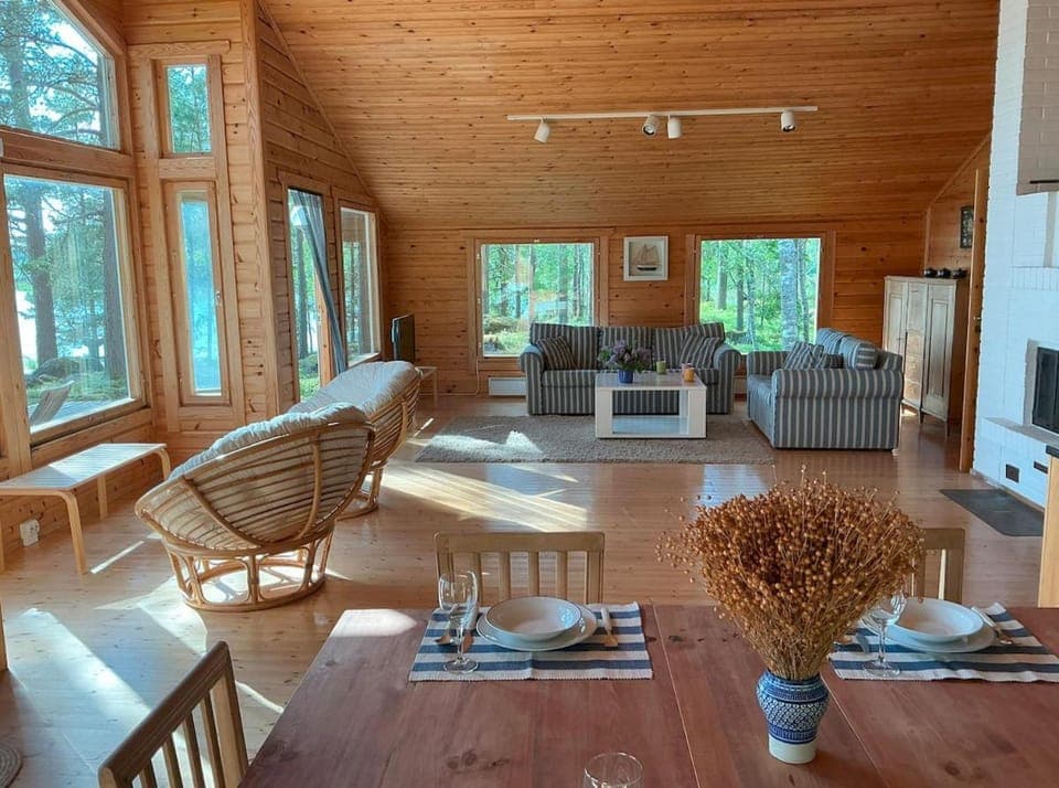 Living room, Seating area, Dining area