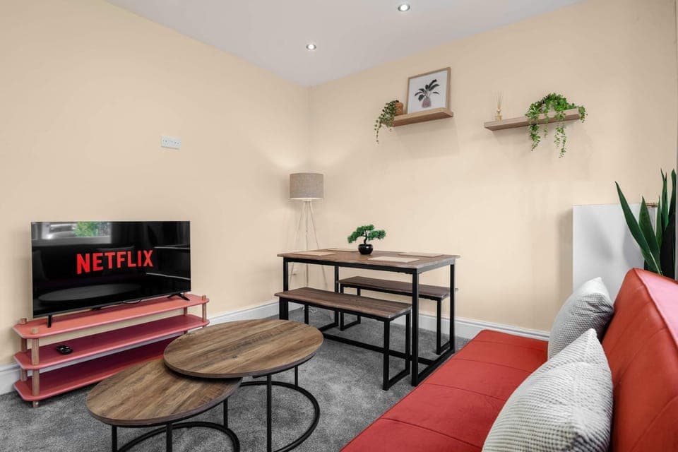 TV and multimedia, Evening entertainment