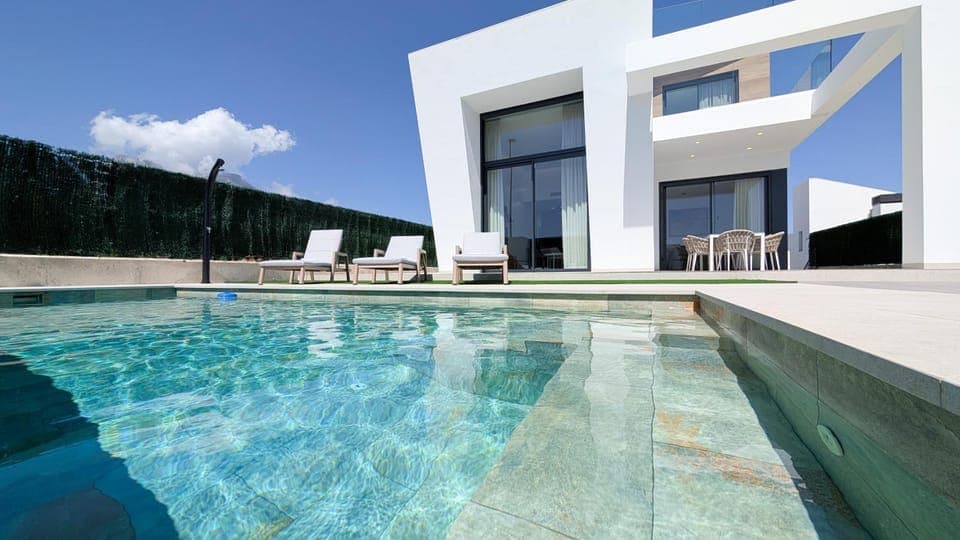 Swimming pool, sunbed