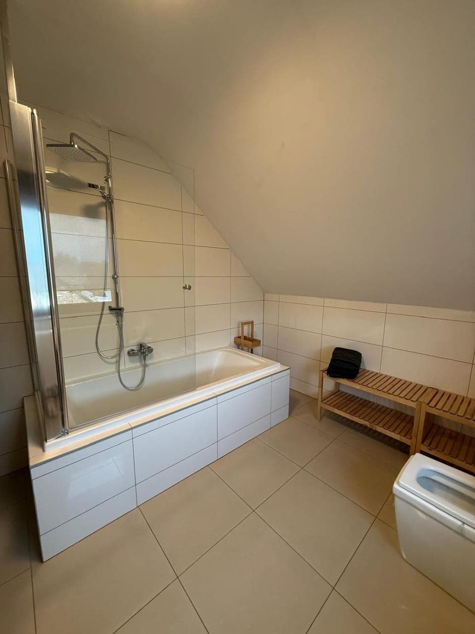 Shower, Toilet, Bathroom, Bath, towels