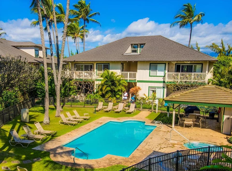 Garden, Swimming pool