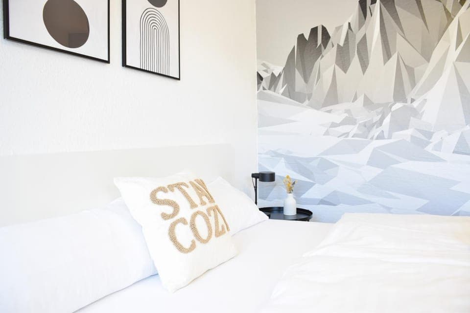 Bed, Decorative detail, Bedroom