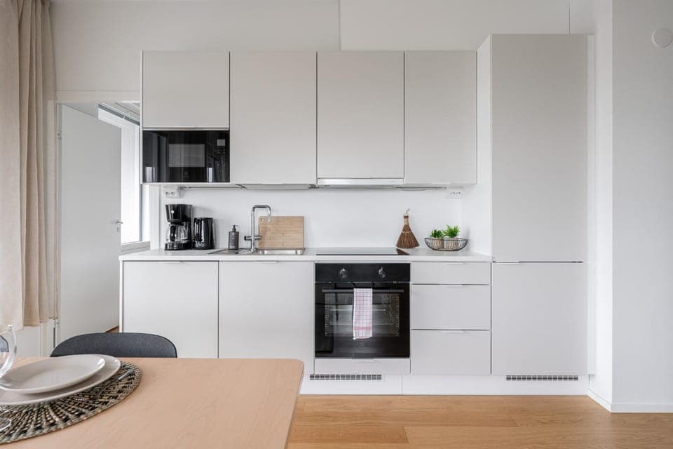 Coffee/tea facilities, Kitchen or kitchenette, Dining area, dishwasher, oven, stove, toaster