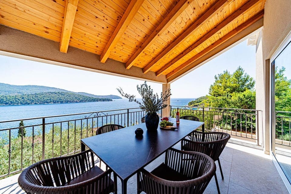 Day, Natural landscape, View (from property/room), Balcony/Terrace, Dining area, Sea view