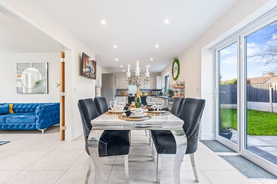 Patio, Seating area, Dining area