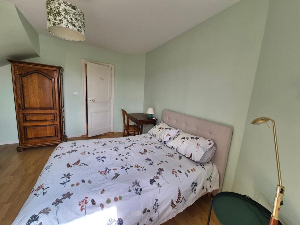 Property building, Bedroom