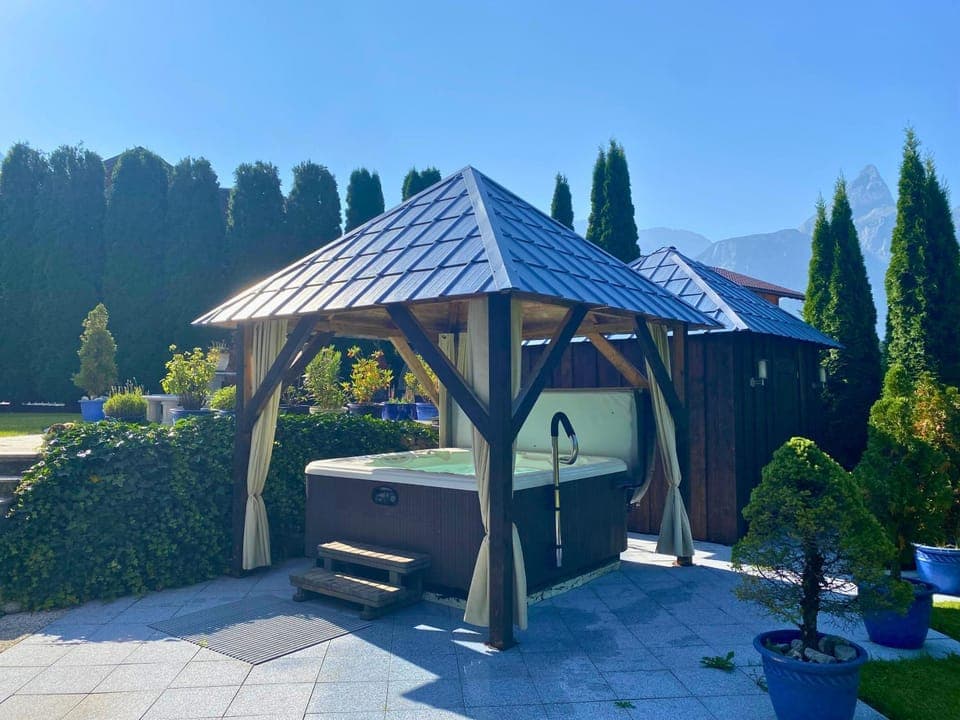 Hot Tub, Spa and wellness centre/facilities