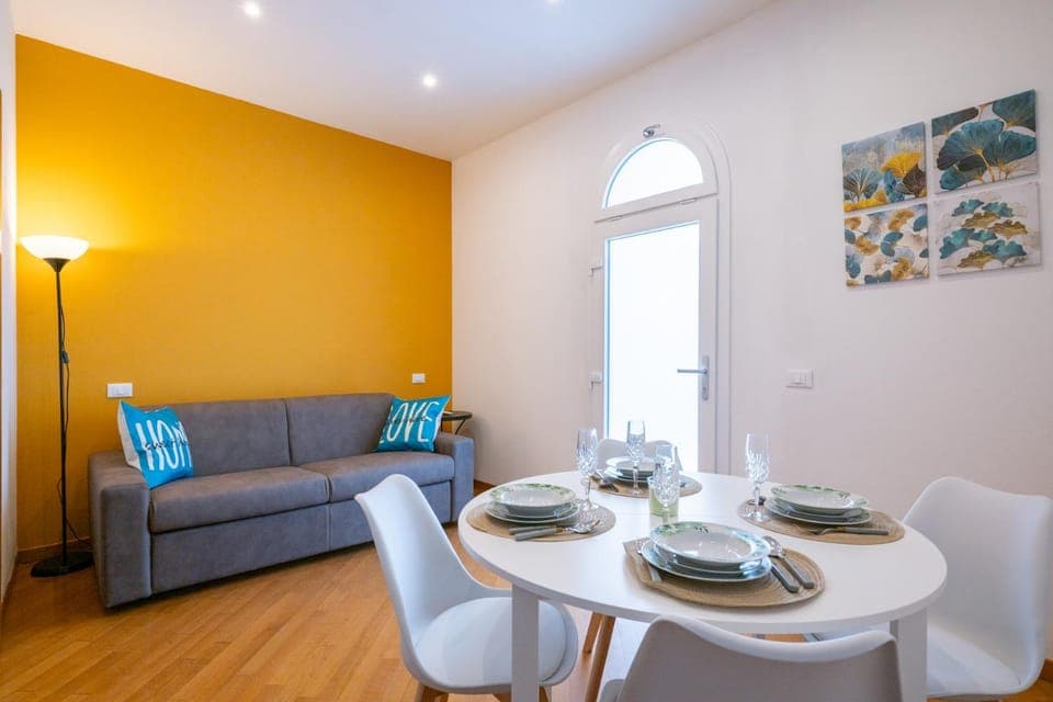 Living room, Seating area, Dining area