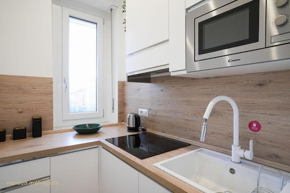 Kitchen or kitchenette, stove