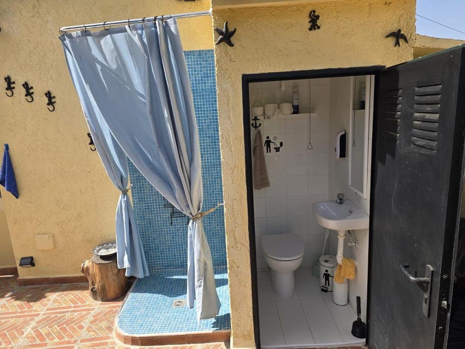 The Garden RA Floor Private Rooms, Pool, Garden Access Bed and Breakfast in Marina Baixa