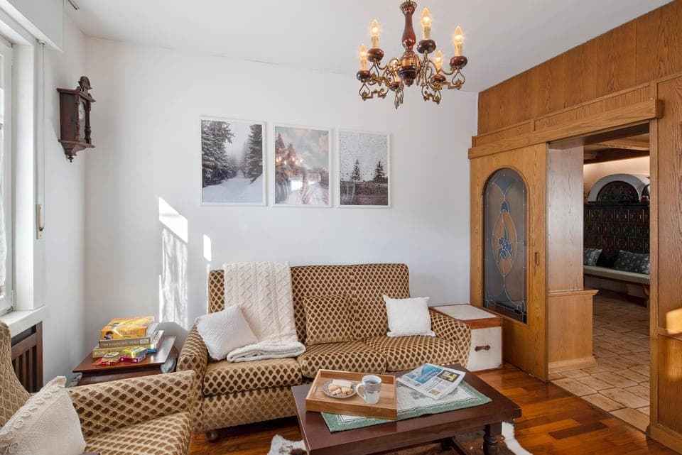 Property building, Living room