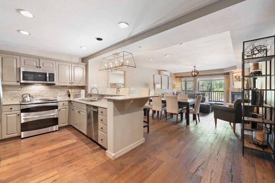 St James Place 235 Apartment in Beaver Creek