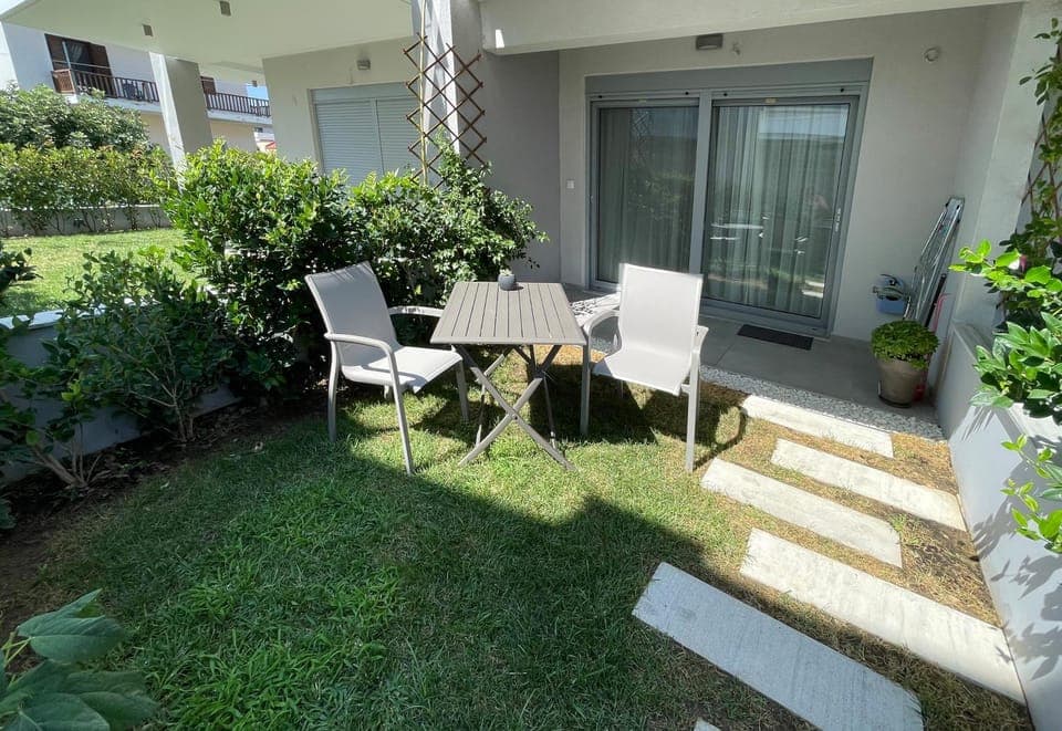 Patio, Garden, Balcony/Terrace, Seating area, Garden view