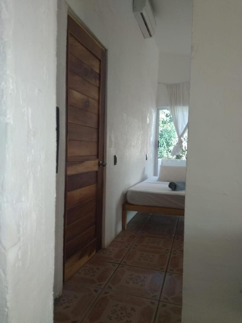 Bed, air conditioner