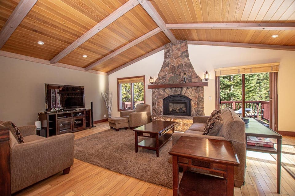 TV and multimedia, Living room, Seating area