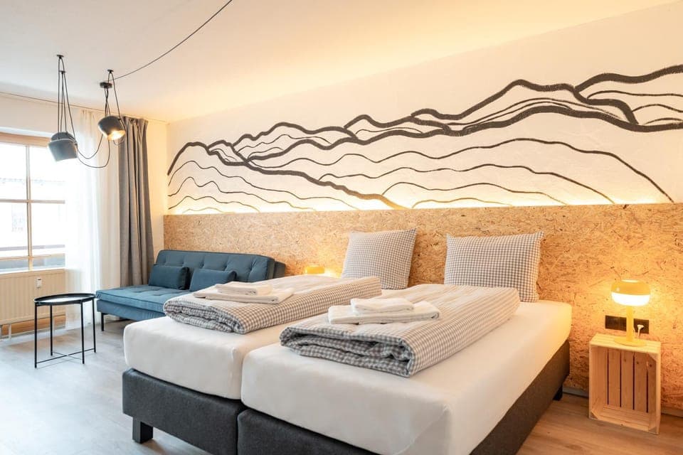 Bed, Living room, Photo of the whole room, Bedroom