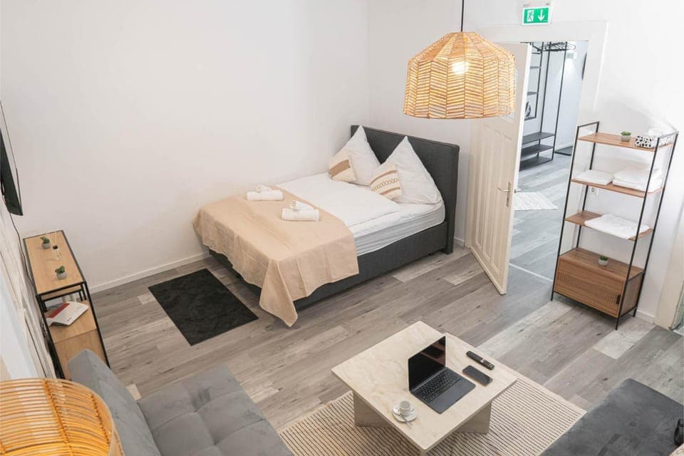 Photo of the whole room, Bedroom