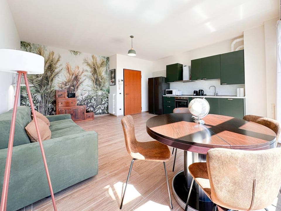 Kitchen or kitchenette, Living room, Seating area, Dining area, oven, stove