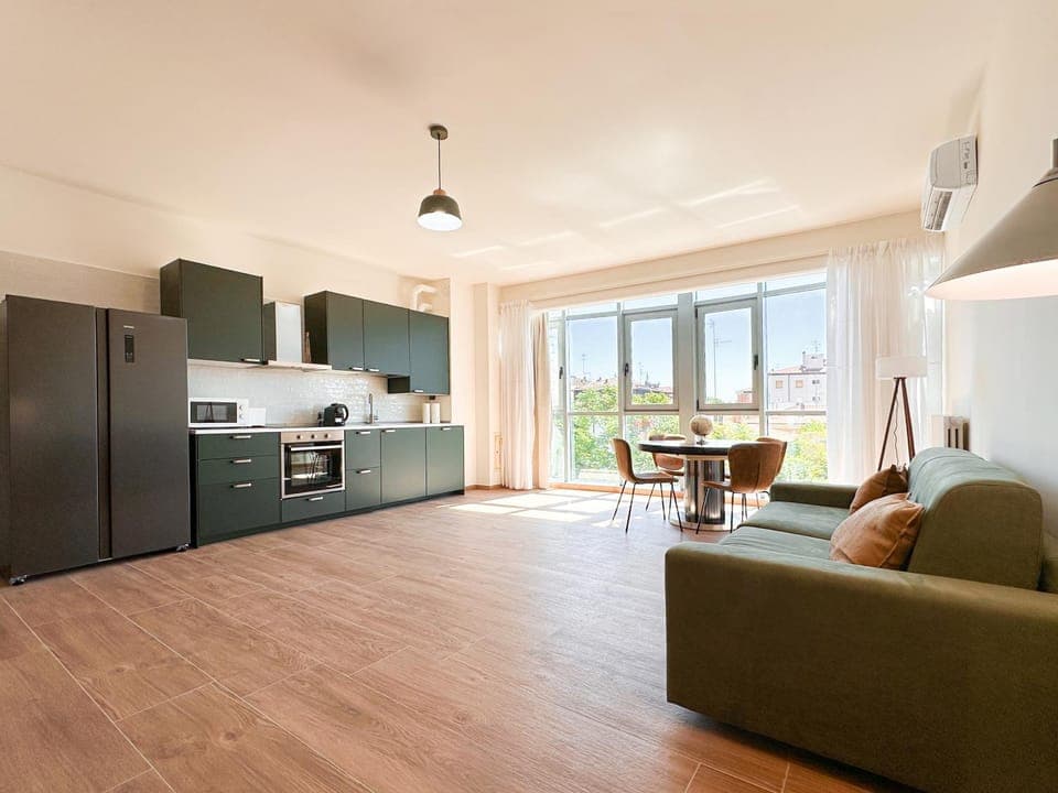 Kitchen or kitchenette, Living room, Dining area