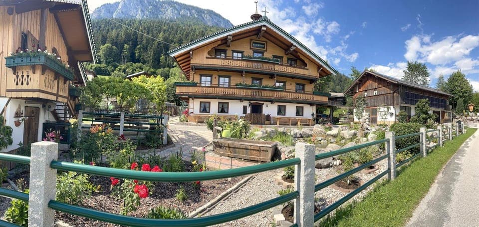 Property building, Day