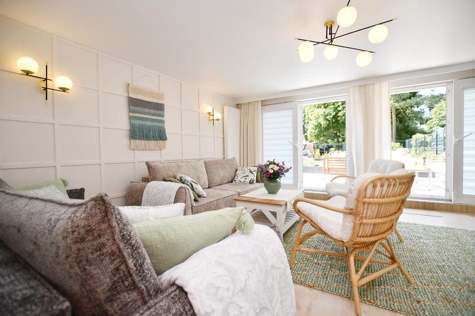 Living room, Seating area