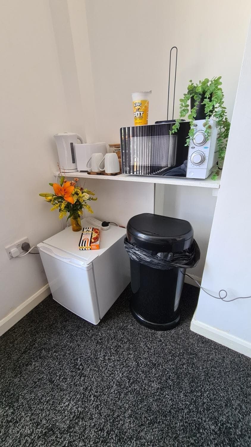 Coffee/tea facilities, Kitchen or kitchenette, Food and drinks