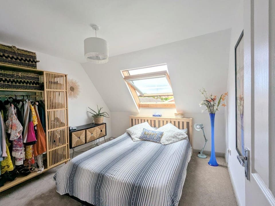 Bed, Photo of the whole room, Bedroom, wardrobe