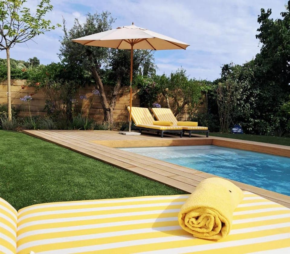 Natural landscape, Garden, Garden view, Pool view, Swimming pool, Swimming pool, sunbed