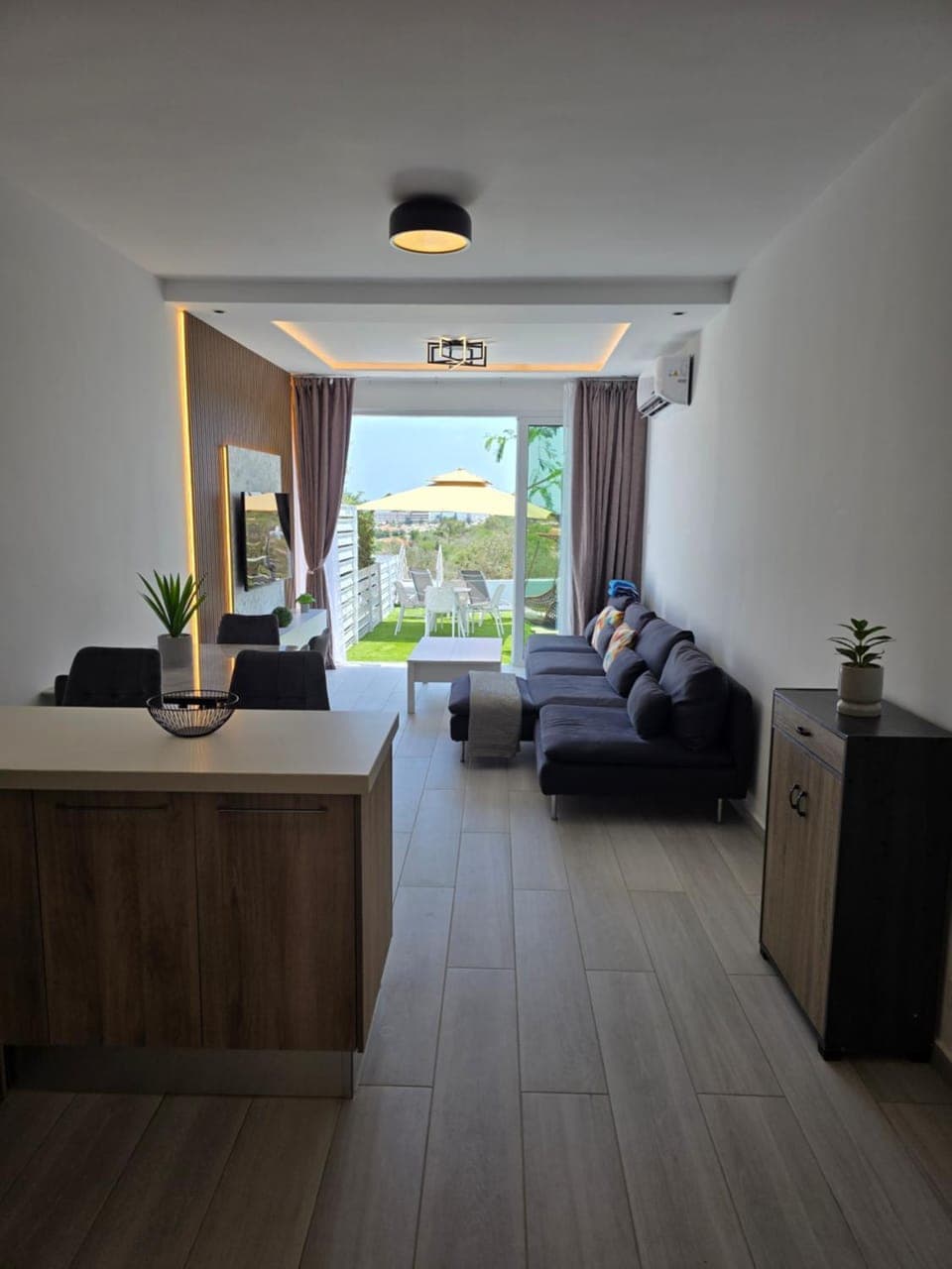 TV and multimedia, Living room, Seating area