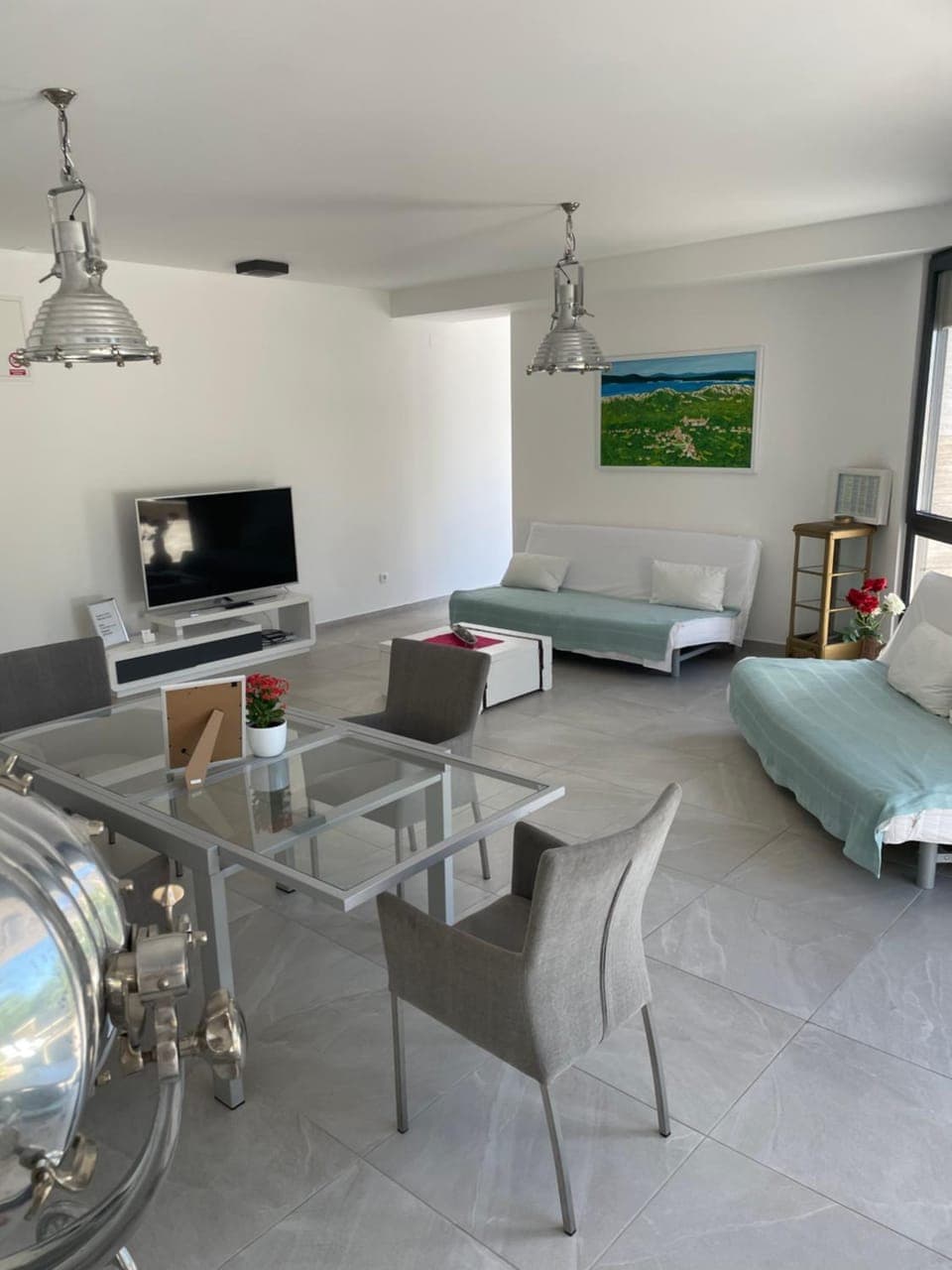 TV and multimedia, Living room, Seating area, Dining area