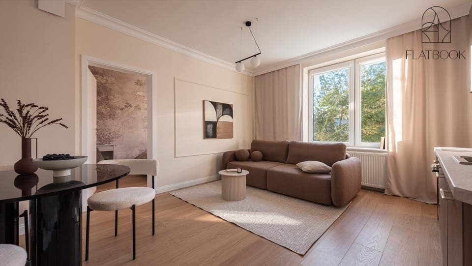 Bed, Kitchen or kitchenette, Living room, Photo of the whole room, Seating area