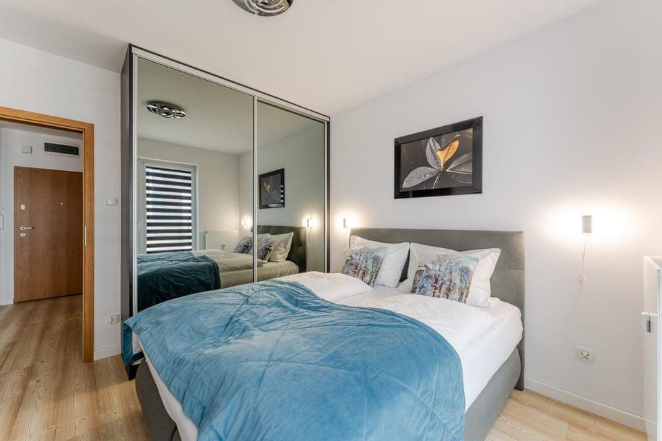 Bed, Photo of the whole room, Bedroom, wardrobe