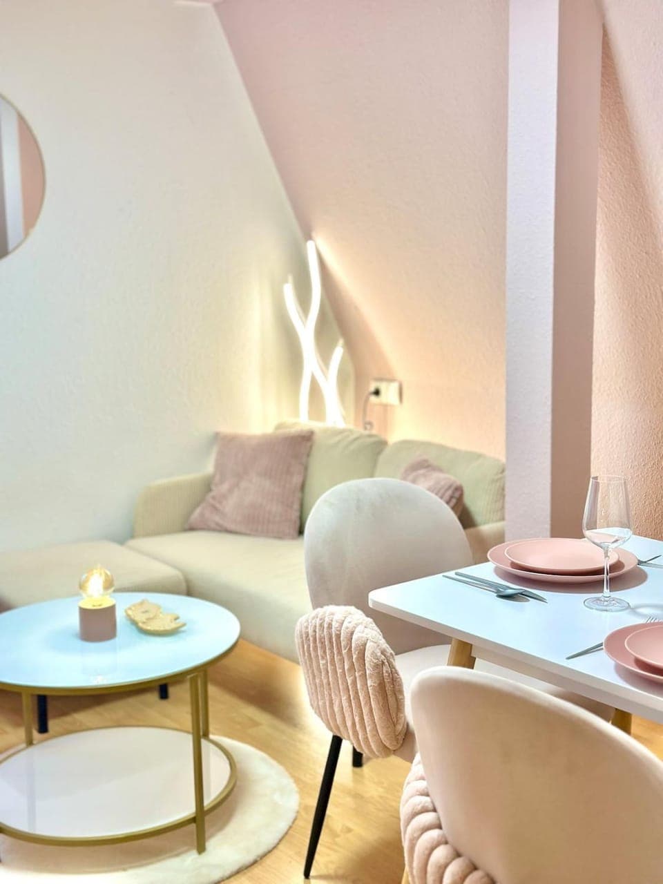 Living room, Seating area, Dining area