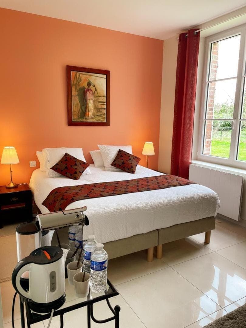 Bed, Coffee/tea facilities, Bedroom, Garden view