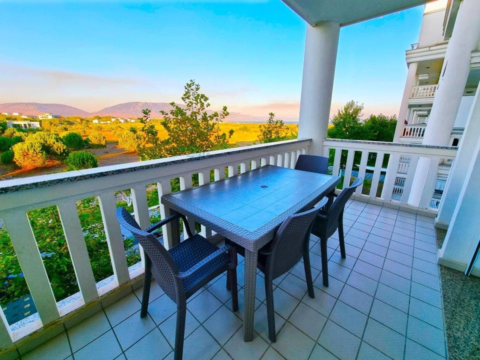 View (from property/room), Balcony/Terrace