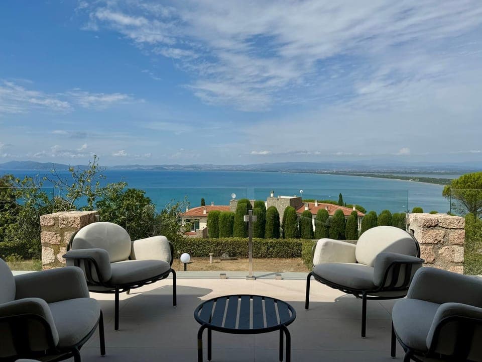 Patio, Day, Natural landscape, View (from property/room), Balcony/Terrace, Living room, Seating area, Sea view