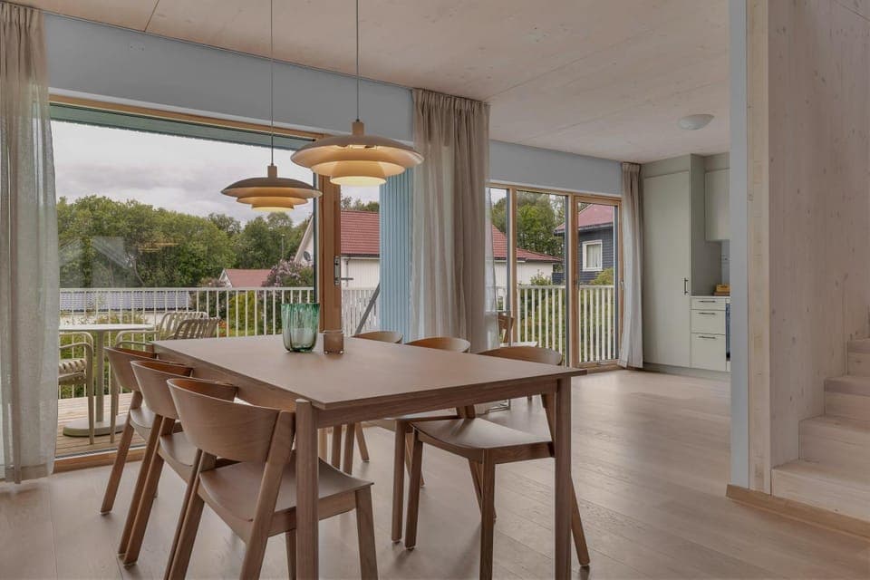 View (from property/room), Balcony/Terrace, Seating area, Dining area