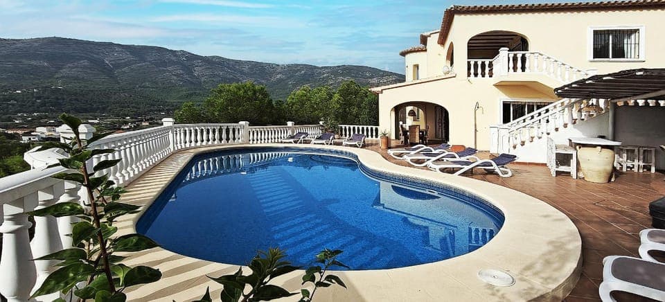 Natural landscape, View (from property/room), Balcony/Terrace, Mountain view, Pool view, Swimming pool, sunbed