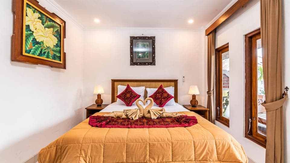 Bed, Photo of the whole room