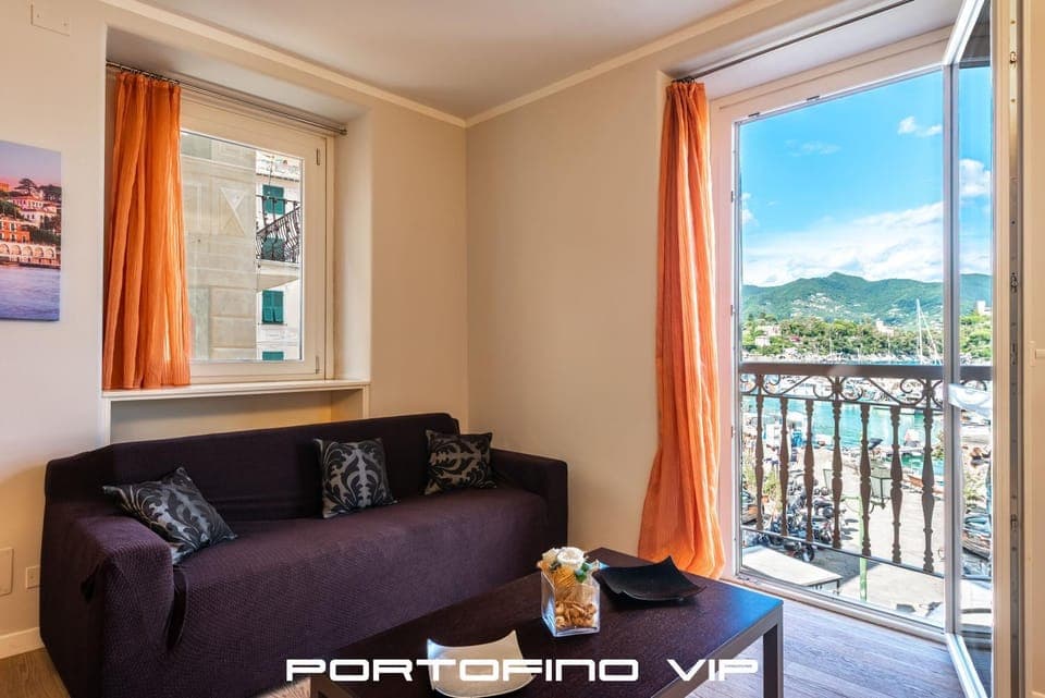 Day, Natural landscape, View (from property/room), Seating area