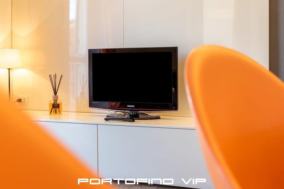 Communal lounge/ TV room, TV and multimedia