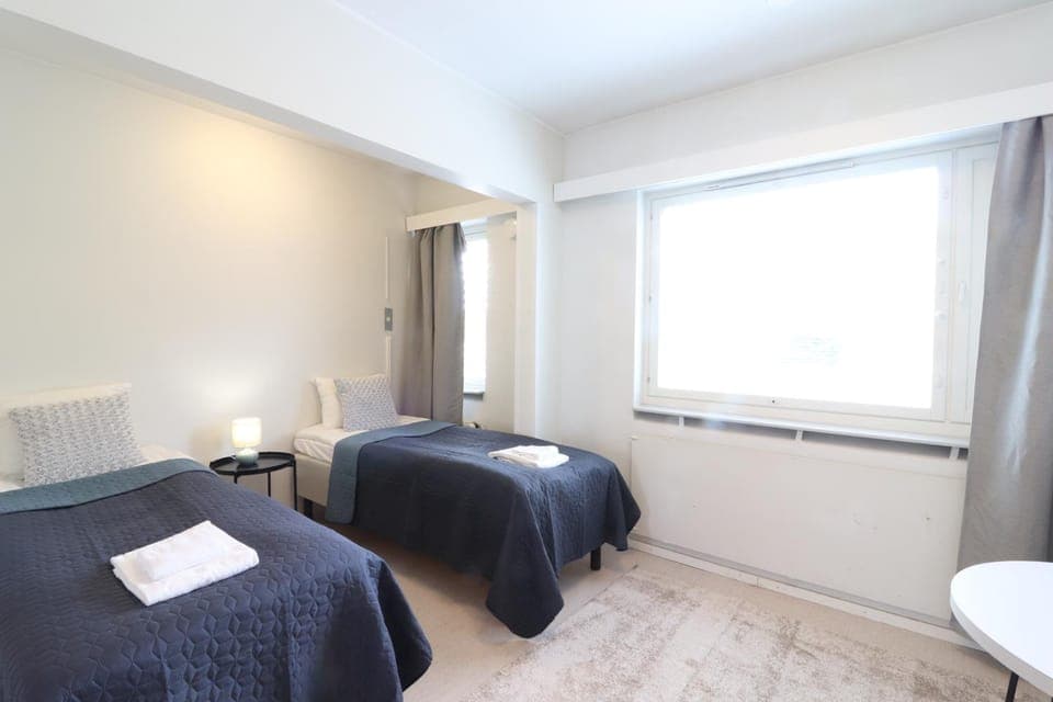 Bed, Photo of the whole room, towels