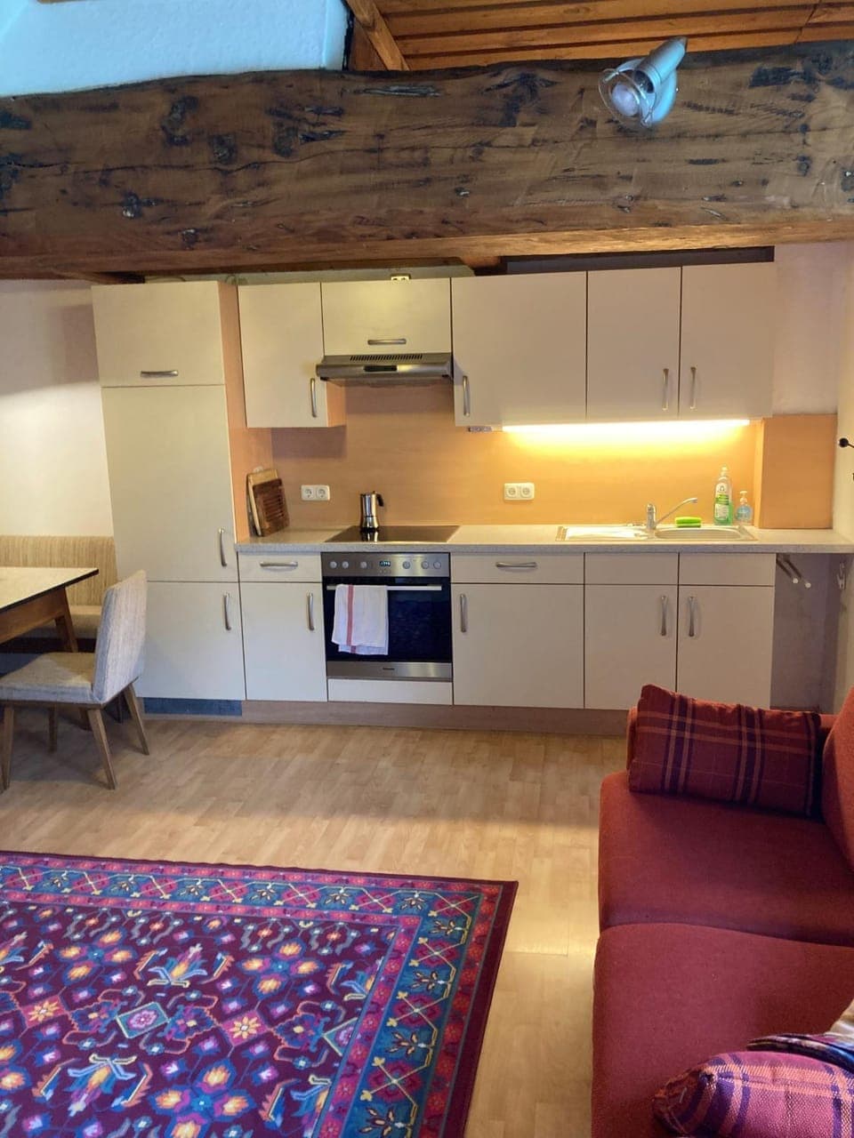 Kitchen or kitchenette, Living room, Seating area, Dining area, stove