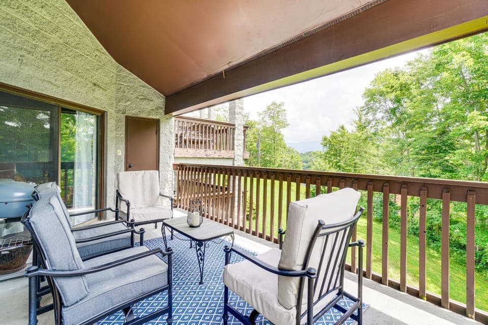 Ski, Hike and Explore Mtn-View Haven in Gatlinburg! Apartment in Gatlinburg